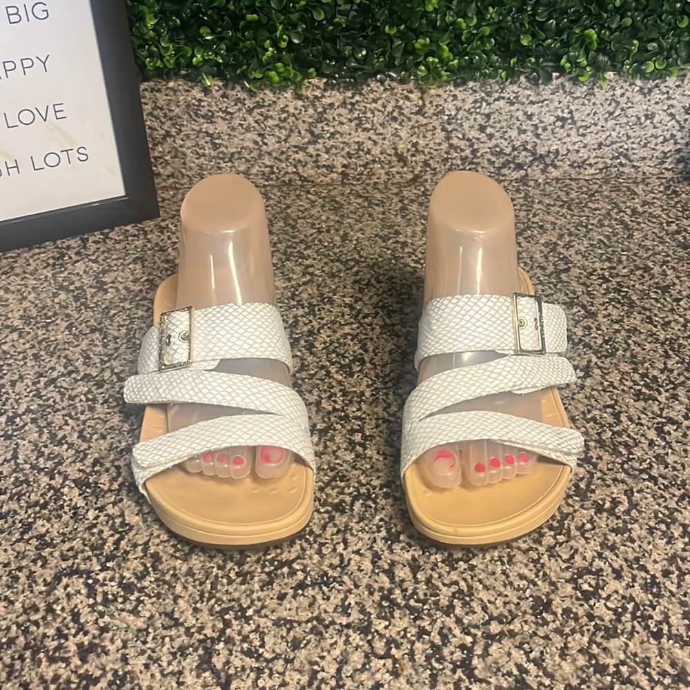 Ladies VIONIC SANDALS